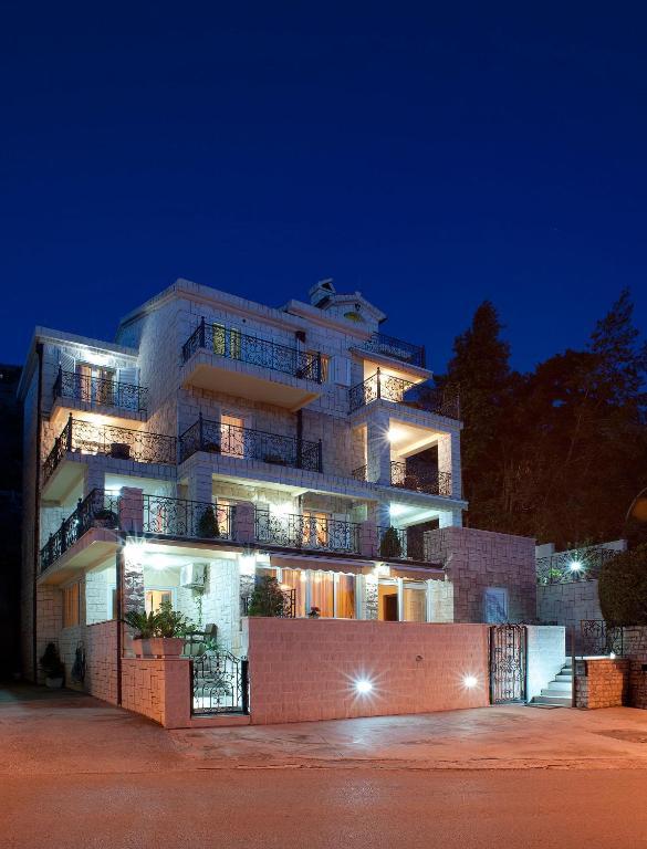 Apartments Vuksic Светі-Стефан Екстер'єр фото