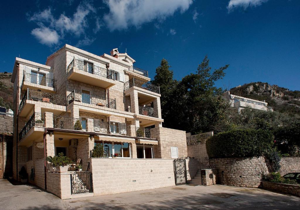 Apartments Vuksic Светі-Стефан Екстер'єр фото