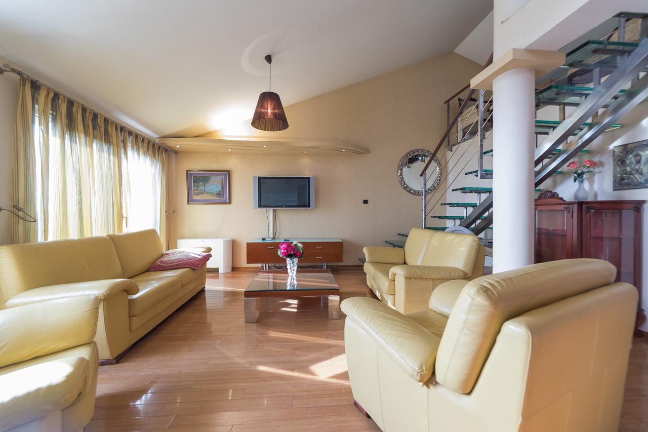 Apartments Vuksic Светі-Стефан Екстер'єр фото